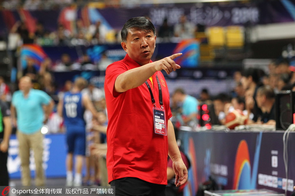 英雄联盟台服官网-包含上海久事训练开放日，今晚单刀错失引欢呼，NBA总决赛在即，数据趋势出现新变化的词条